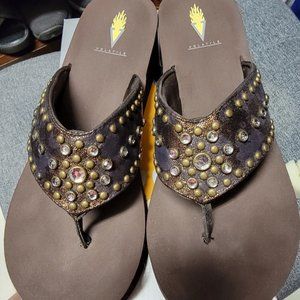 Volatile Women's Zinnia Sandal - Bronze - 10 M - NEW! Really Cute & Comfy!